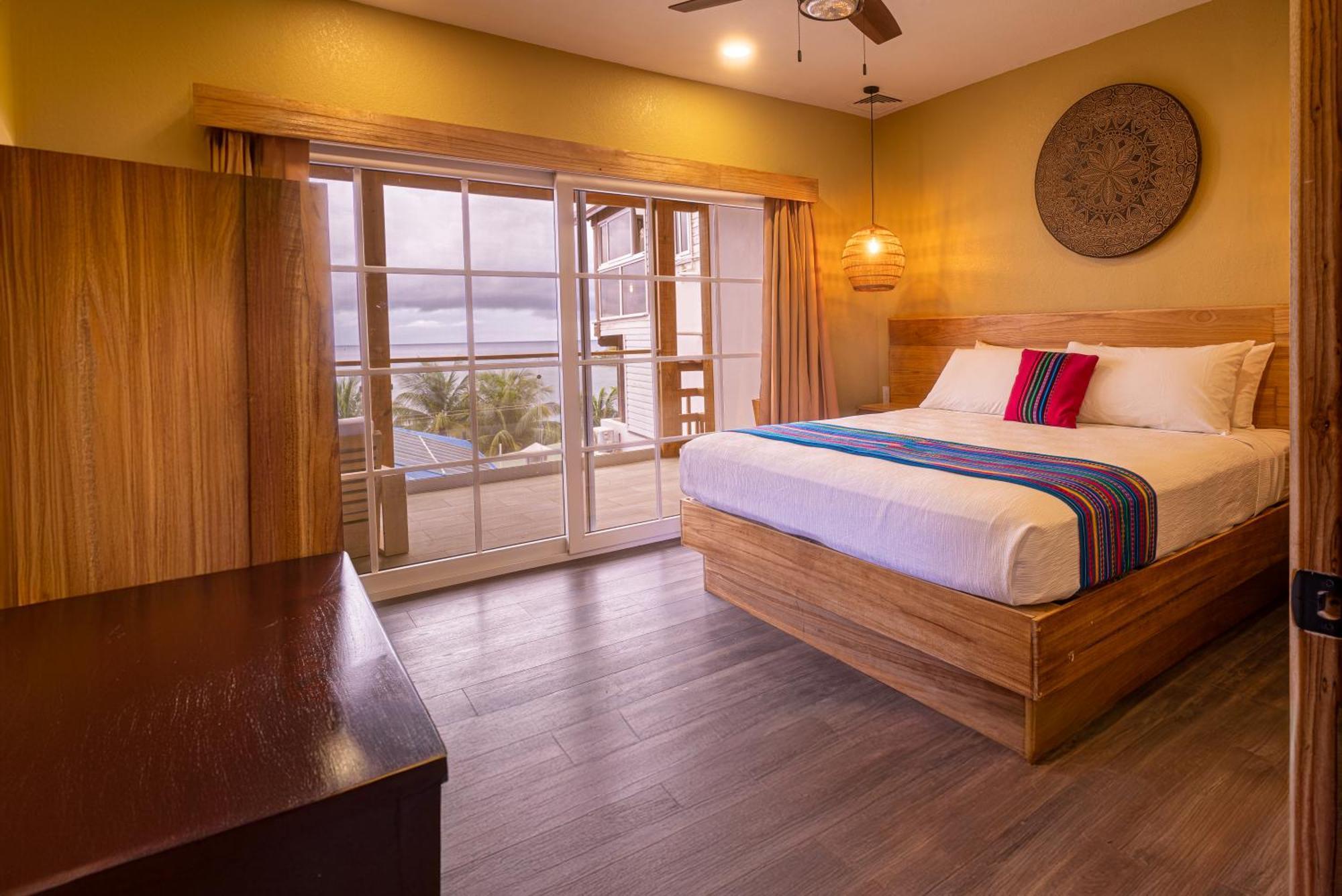 Mr. Tucan Hotel West End Ngoại thất bức ảnh